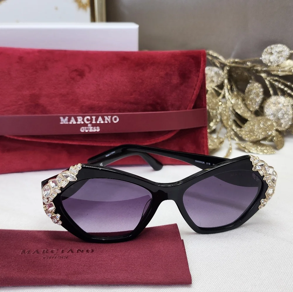 Guess by Marciano nib marciano